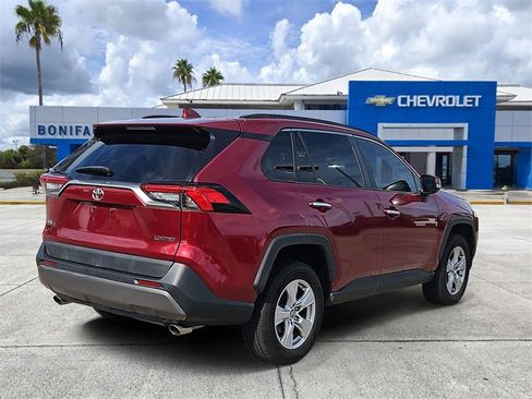 Used 2020 Toyota RAV4 Limited image 4