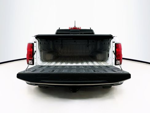 Used 2024 Chevrolet Colorado Trail Boss w/ Advanced Trailering Package image 28