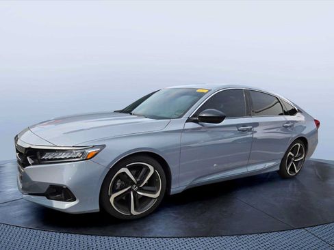 Used 2022 Honda Accord Sport image 3