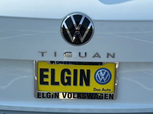 Certified 2022 Volkswagen Tiguan SEL R-Line AWD/4WD image 15