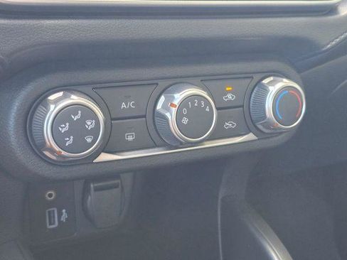 Used 2025 Nissan Versa S w/ Trunk Package FWD image 24