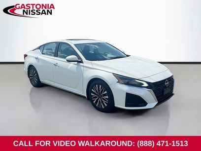 Used 2023 Nissan Altima 2.5 SV w/ SV Premium Package