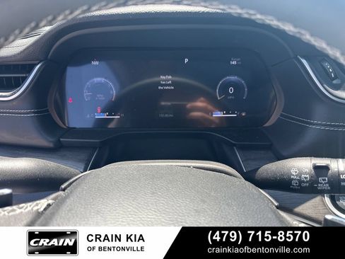 Used 2023 Jeep Grand Cherokee L Limited w/ Luxury Tech Group II AWD/4WD image 18
