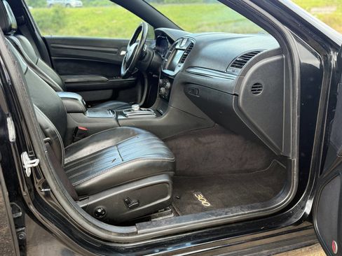 Used 2016 Chrysler 300 S RWD image 11