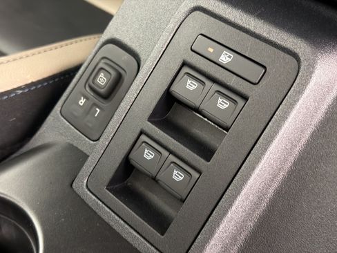 Certified 2022 Ford Bronco Wildtrak AWD/4WD image 18