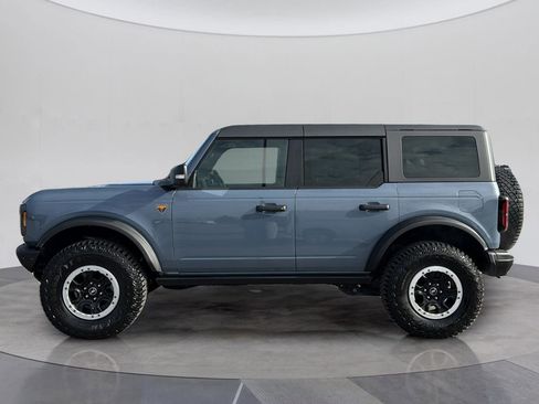 Used 2024 Ford Bronco Badlands w/ Sasquatch Package image 2