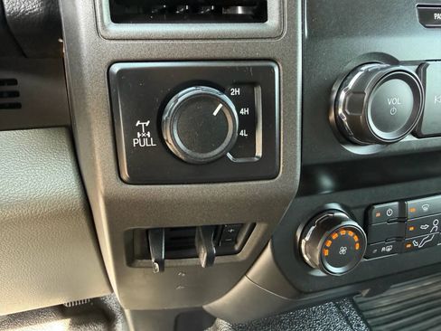 Used 2019 Ford F250 XL w/ Power Equipment Group AWD/4WD image 13