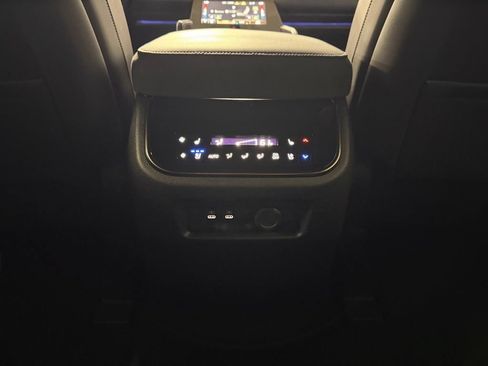 Used 2026 INFINITI QX80 4WD w/ Sport Exterior Package image 18