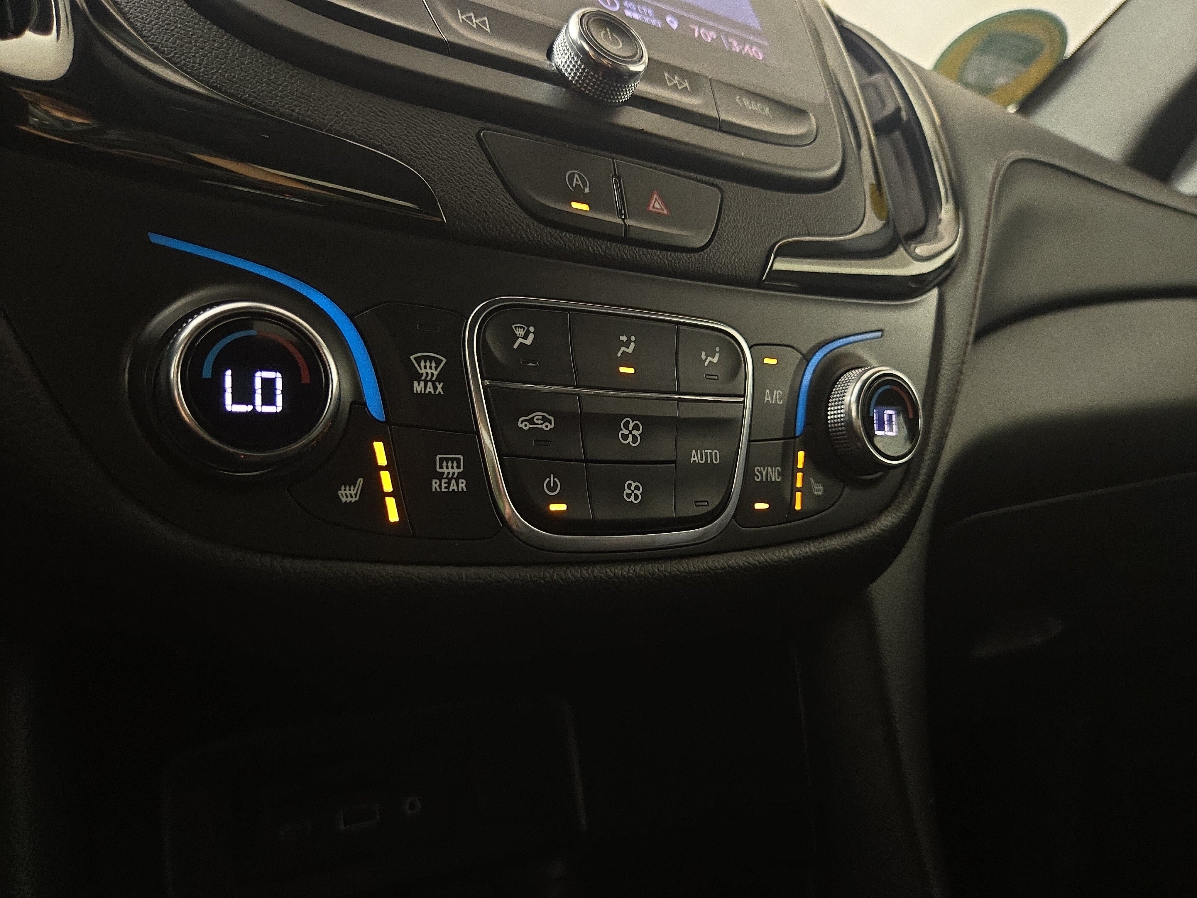 Certified 2023 Chevrolet Equinox RS FWD image 26