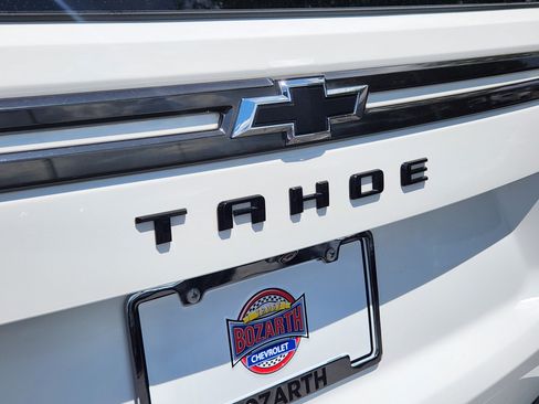 Used 2022 Chevrolet Tahoe Z71 w/ Luxury Package AWD/4WD image 17