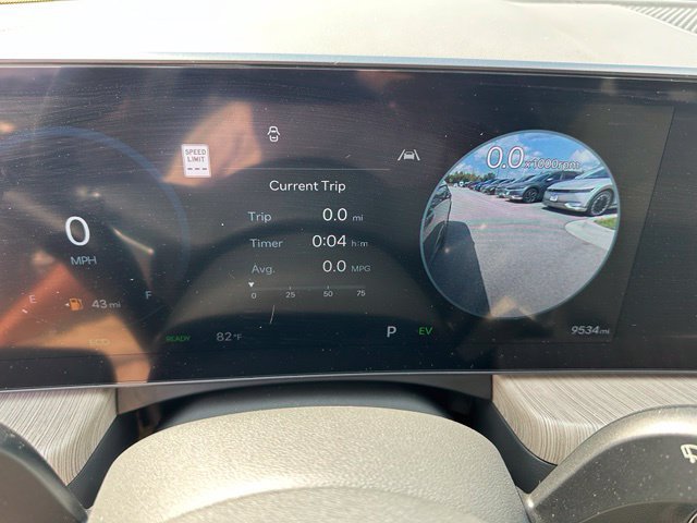 Used 2025 Hyundai Sonata Limited FWD image 39