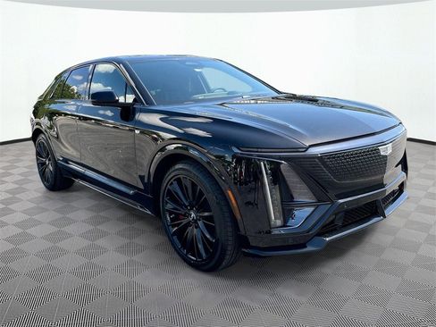 New 2026 Cadillac Lyriq V image 3
