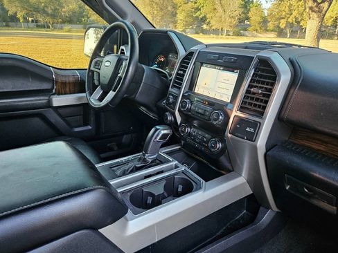 Used 2019 Ford F150 Lariat image 20