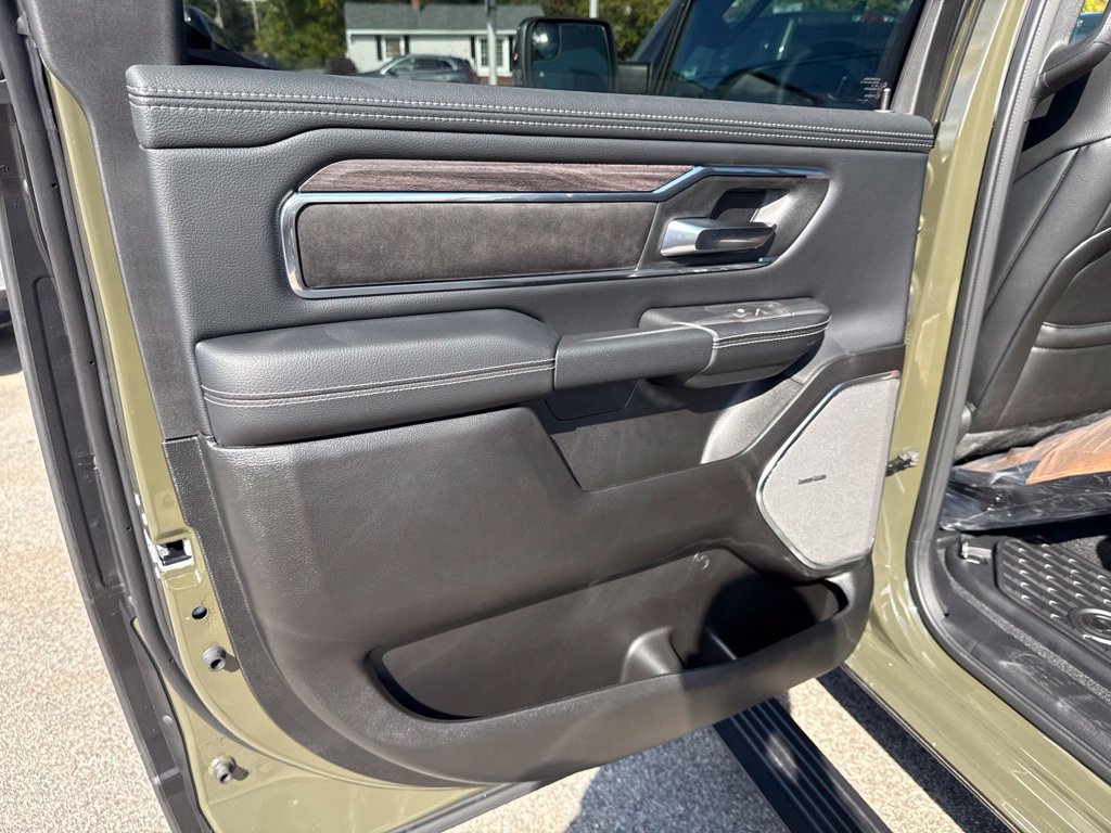 New 2027 RAM 1500 Laramie AWD/4WD image 24