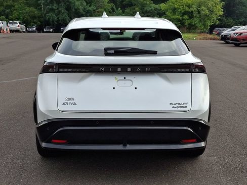 Certified 2024 Nissan Ariya AWD image 5