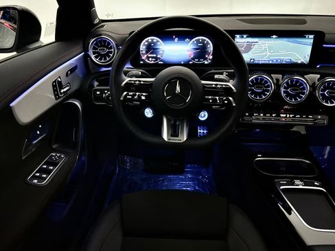 Used 2024 Mercedes-Benz CLA 35 AMG 4MATIC image 32