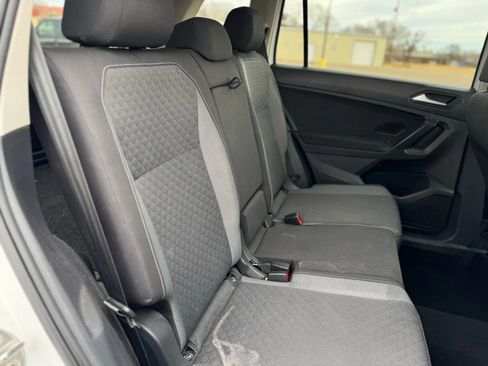 Used 2021 Volkswagen Tiguan S image 18