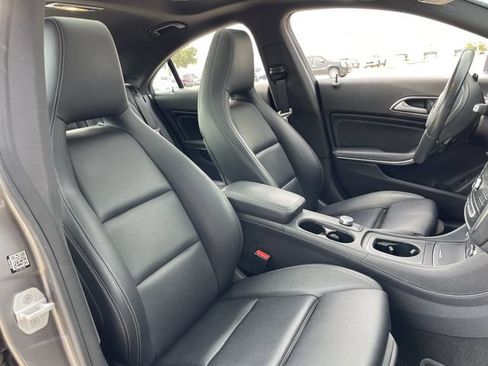 Used 2018 Mercedes-Benz CLA 250 image 26