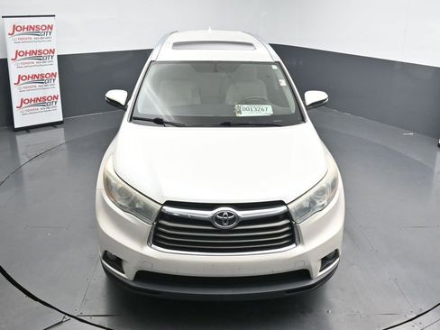 Used 2015 Toyota Highlander XLE image 11