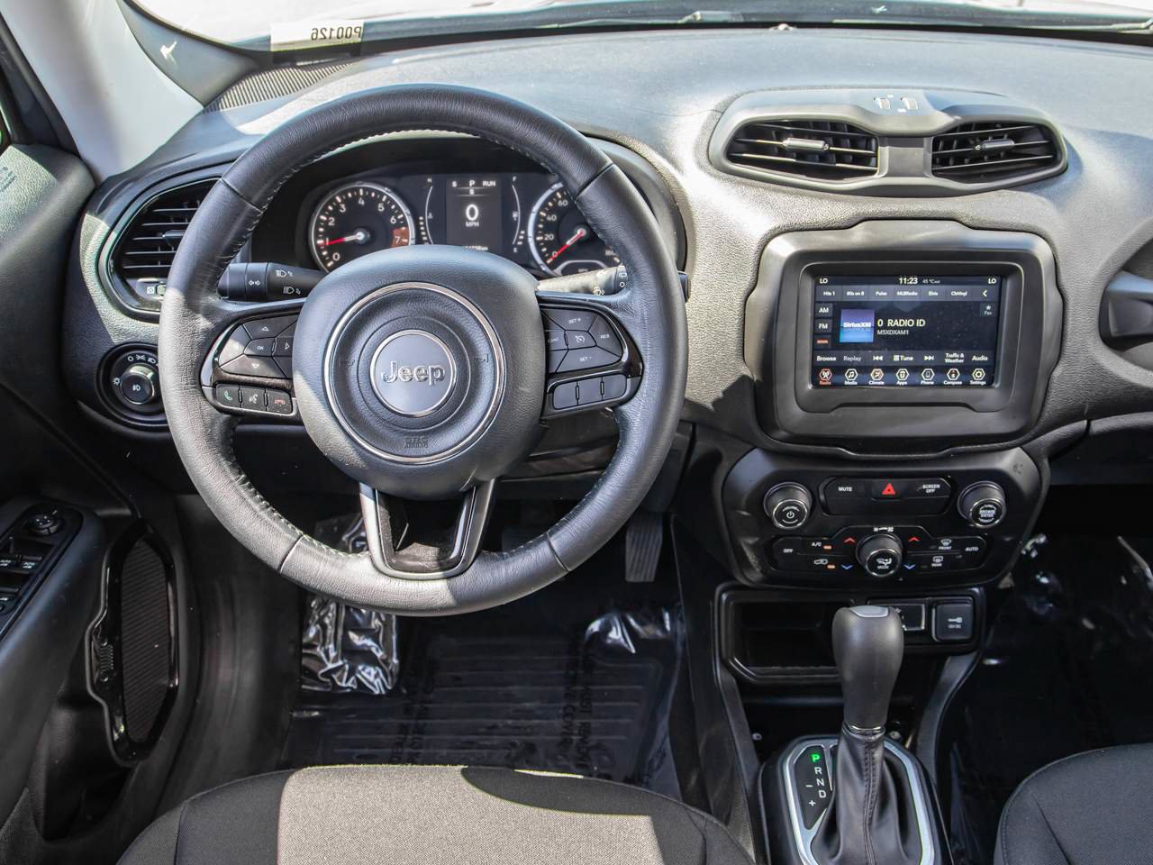 Used 2020 Jeep Renegade Altitude FWD image 11