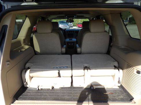 Used 2013 GMC Yukon SLT w/ SLT Chrome Package AWD/4WD image 7