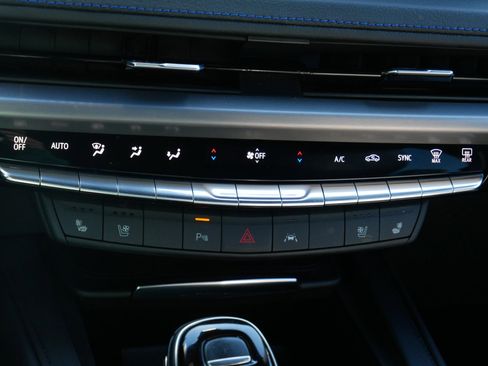 Used 2024 Cadillac XT4 Sport AWD/4WD image 22