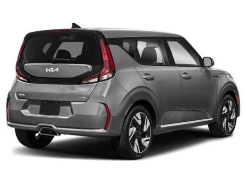Used 2023 Kia Soul LX w/ LX Technology Package FWD image 3