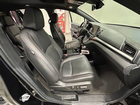 Used 2025 Honda Odyssey Sport-L image 42