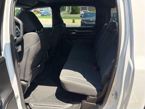 Used 2022 RAM 1500 Big Horn AWD/4WD image 13