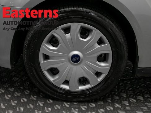 Used 2022 Ford Transit Connect XLT FWD image 30