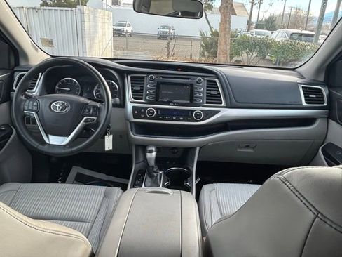 Used 2015 Toyota Highlander Plus image 27