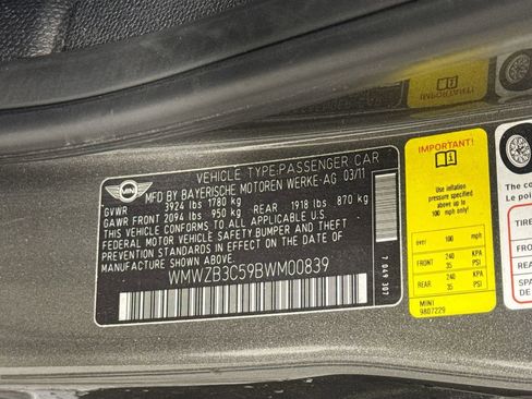 Used 2011 MINI Cooper Countryman Base image 35