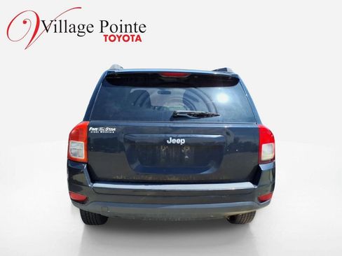 Used 2013 Jeep Compass Latitude FWD image 3