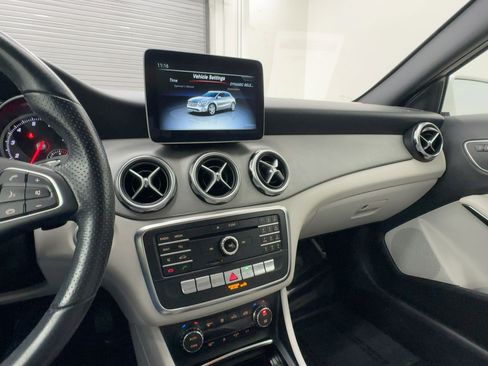 Used 2020 Mercedes-Benz GLA 250 image 22