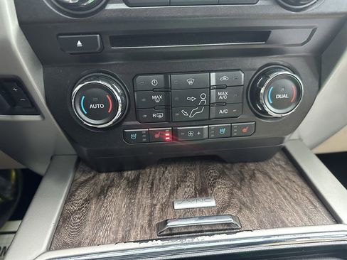 Used 2017 Ford F350 Lariat w/ Lariat Value Package image 25