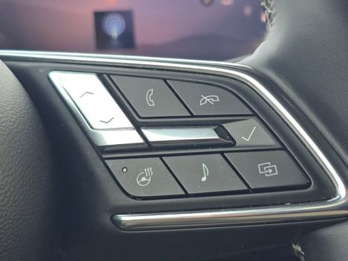 Used 2025 Buick Enclave Preferred FWD image 22