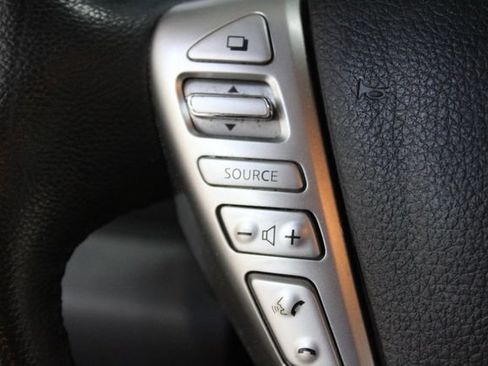 Used 2016 Nissan Versa Note SV FWD image 16