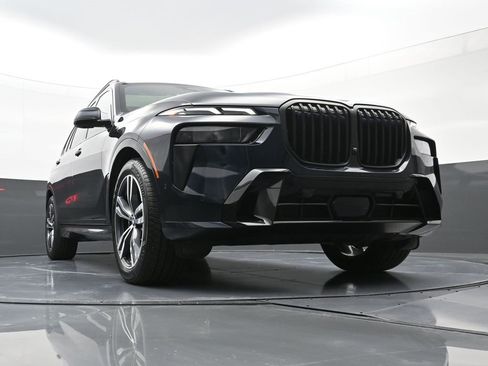 Used 2024 BMW X7 xDrive40i w/ Executive Package image 26