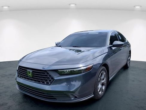 Used 2023 Honda Accord EX image 2