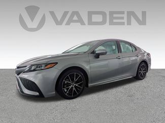 Used 2023 Toyota Camry SE FWD video 2