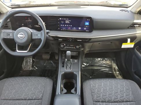 Certified 2026 Nissan Kicks SV FWD image 15