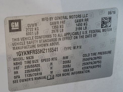 Used 2017 Cadillac XT5 Platinum image 37