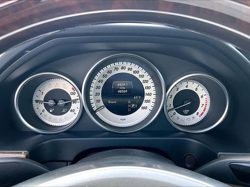 Used 2016 Mercedes-Benz E 350 Sedan image 23