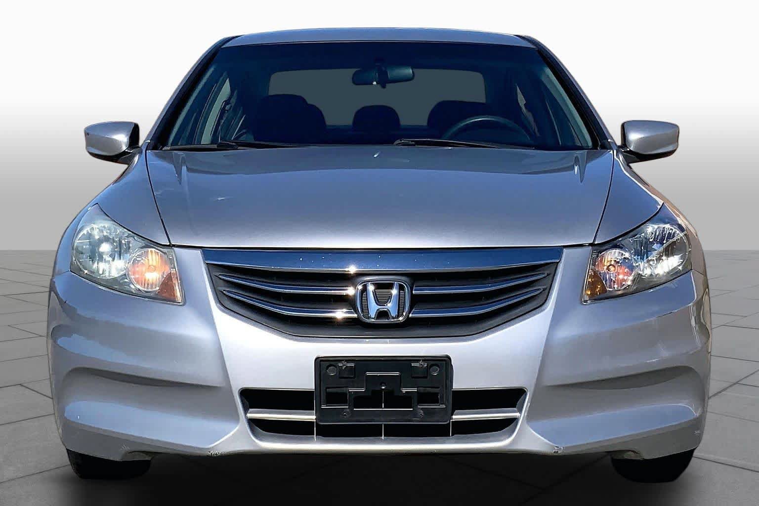 Used 2011 Honda Accord LX-P image 3