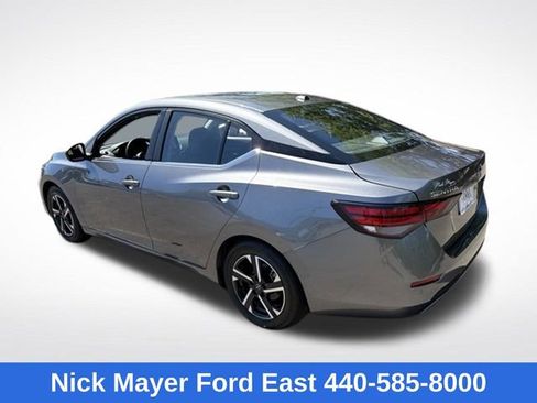 Used 2024 Nissan Sentra SV FWD image 5
