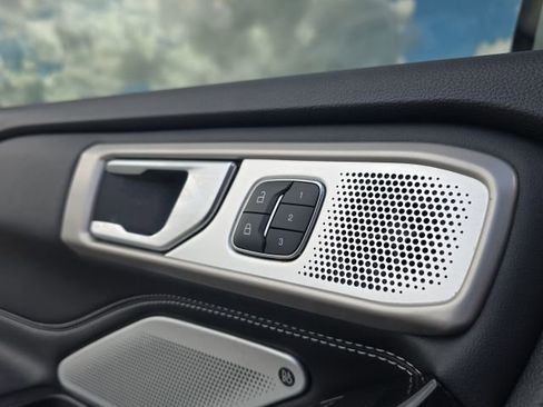 Used 2024 Ford Explorer ST w/ Equipment Group 401A image 25