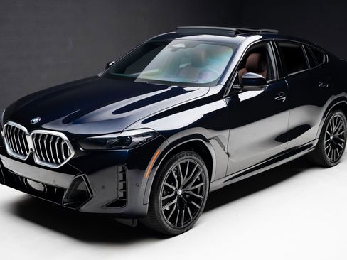 Used 2024 BMW X6 xDrive40i w/ Parking Assistance Package image 5