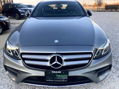 Used 2017 Mercedes-Benz E 300 4MATIC image 6