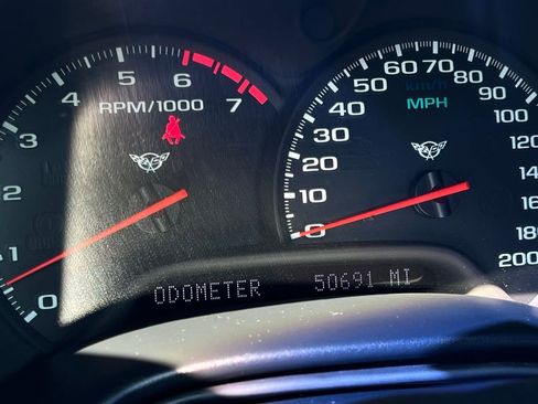 Used 2002 Chevrolet Corvette Convertible w/ Preferred Equipment Group2 image 26