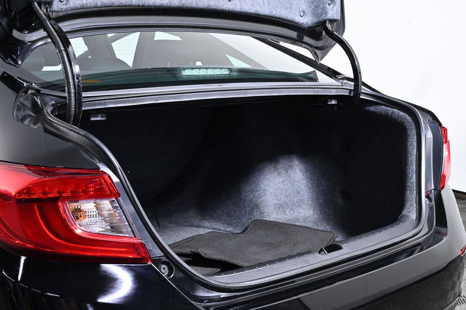 Used 2022 Honda Accord Sport image 30